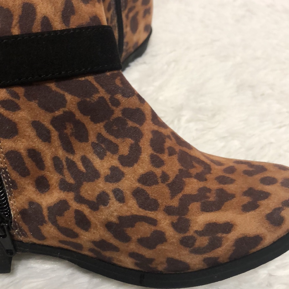 NWOT Mia Big Girls Ankle Boots Animal Print - Picture 9 of 16
